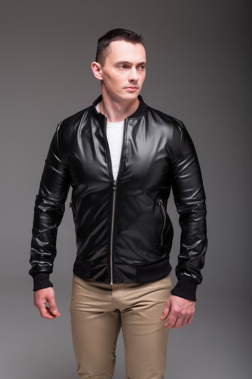 photo_2024-09-22_13-36-20 Мужская Черная Кожаная Куртка Бомбер на Молнии с Манжетами