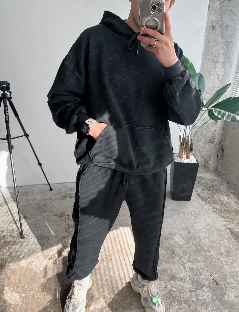 photo_2024-04-13_10-16-22