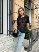 Женская Приталенная Ажурная Черная Футболка