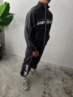Мужской Черный Спортивный Костюм Плащевка с Кантом и Надписью (Олимпийка + Джоггеры)