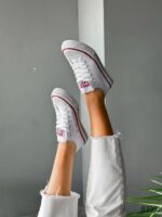 Женские Легкие Низкие Белые Кеды с Красной Полоской Кантом