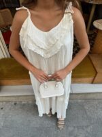 Женское Белое Платье Сарафан Макси с Бретелями на Завязках и Многоярусной Юбкой