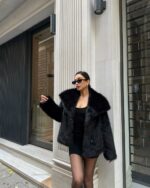 Женская Серая Шуба на Кнопках с Объемным Воротником