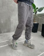 Мужские Темно-Серые Спортивные Штаны Джоггеры Плащевка с Накладными Карманами и Затяжками Внизу