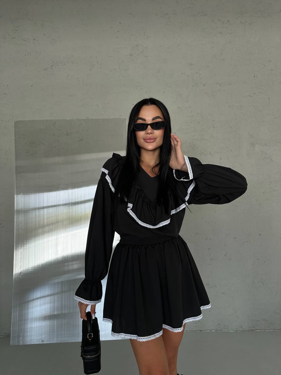 photo_2024-10-31_11-48-55 Женский Черный Костюм с Белым Кружевом и Рюшами (Блуза + Юбка)