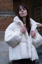 Женская Объемная Зимняя Молочная Куртка Пуховик Дутик