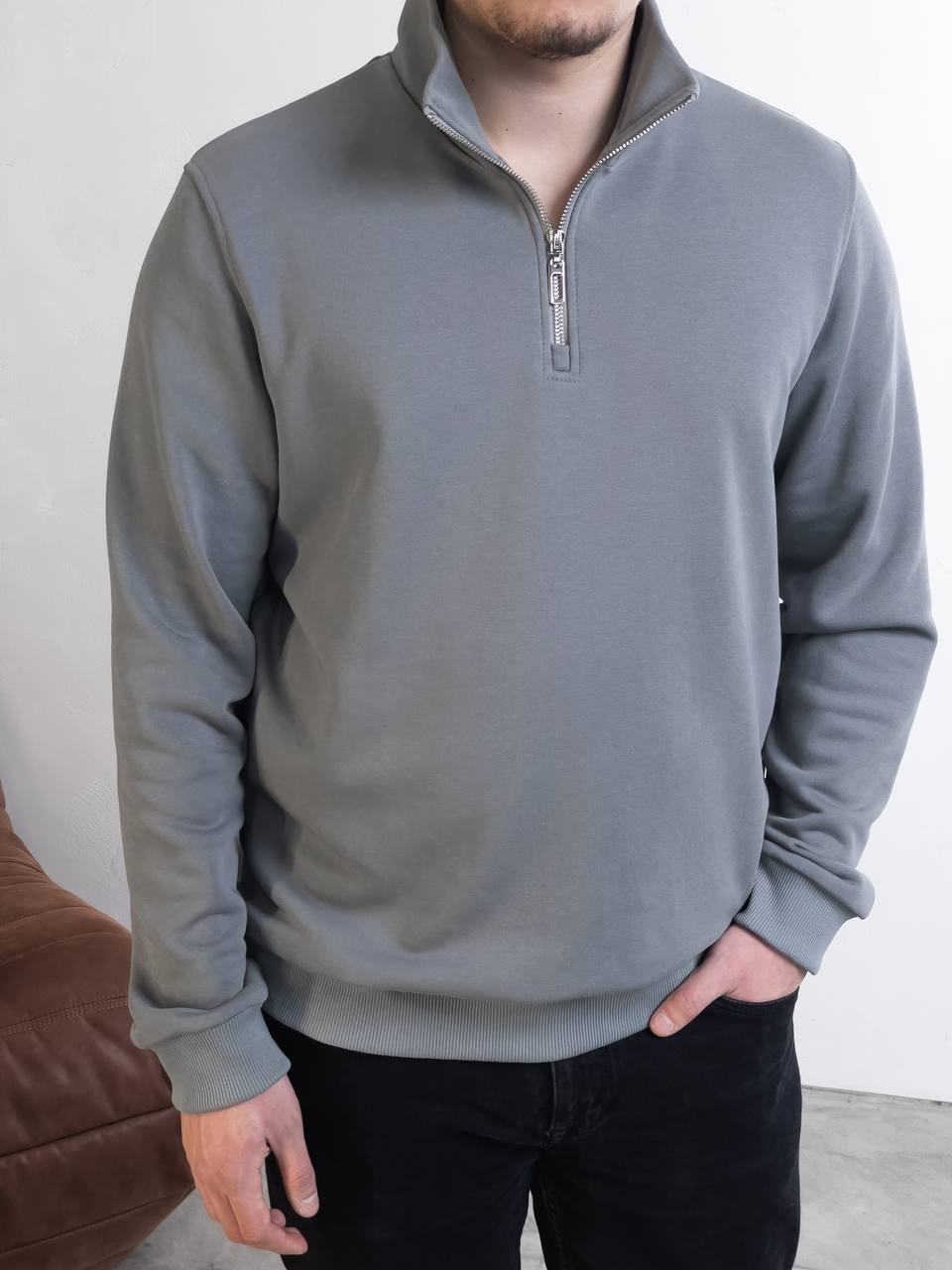 photo_2024-12-09_12-41-34 Мужская Хлопковая Серая Кофта под Горло с Манжетами и Замком на Воротнике