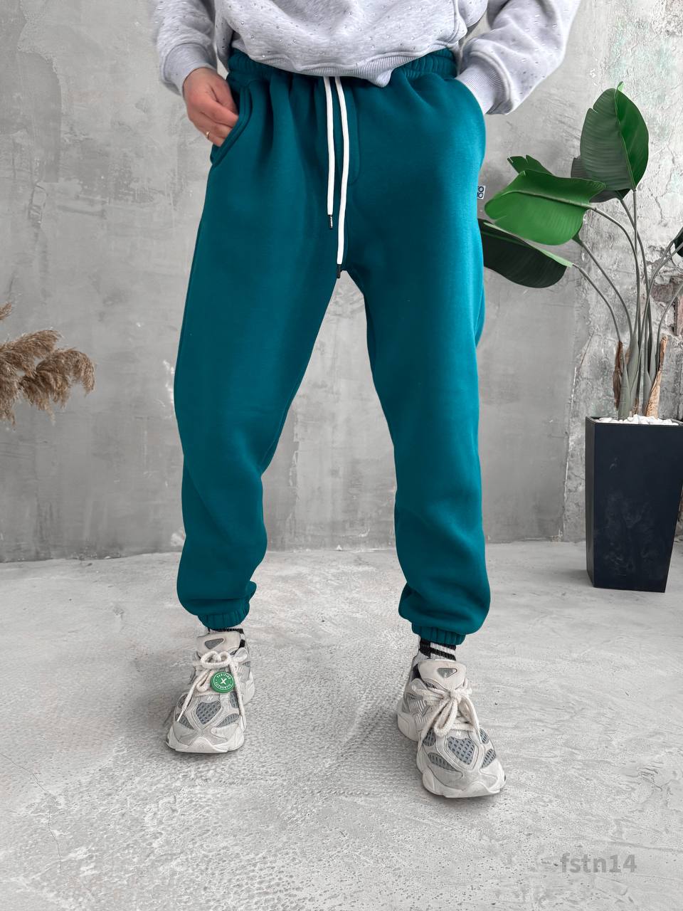 photo_2024-12-17_11-14-51 Мужские Теплые Базовые Зеленые Спортивные Штаны Джоггеры на Флисе
