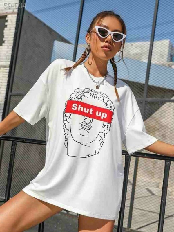 Женская Объемная Белая Футболка Свободного Кроя с Принтом Shut Up