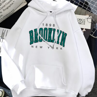 Женское Объемное Белое Худи Оверсайз с Принтом Надписью BROOKLYN