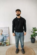 Мужская Базовая Черная Кофта с Высокой Горловиной на Замке