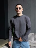 Мужской Базовый Графитовый Лонгслив с Круглым Вырезом Горловины