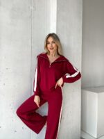 Женский Бордовый Трикотажный Костюм с Лампасами - Кофта с Широким Воротником + Штаны Палаццо