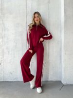 Женский Бордовый Трикотажный Костюм с Лампасами - Кофта с Широким Воротником + Штаны Палаццо