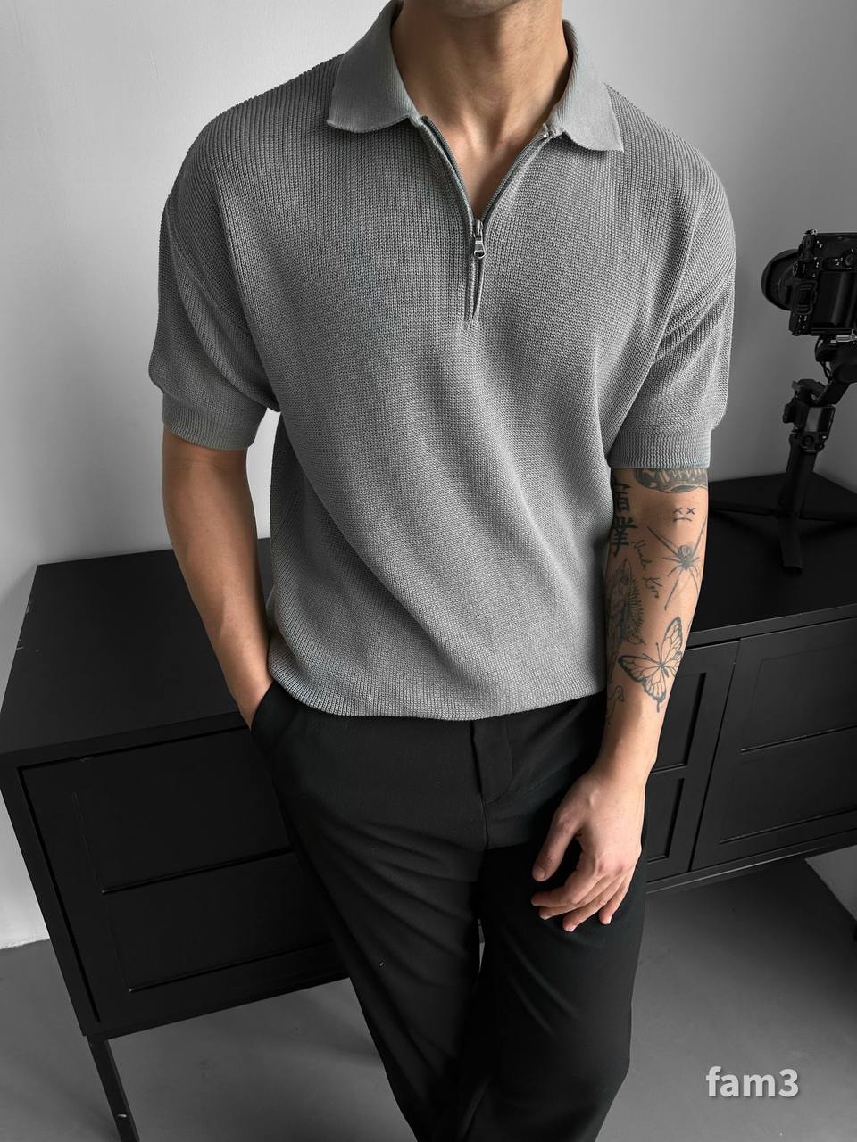 photo_2025-04-20_09-32-26 Мужская Свободная Базовая Серая Футболка Поло с Воротником на Змейке