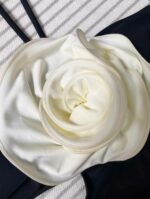 Женский Сплошной Белый Купальник с Открытой Спиной и Пуш Ап Эффектом на Трусиках