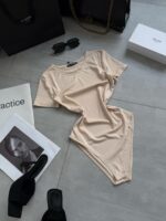 Женское Базовое Бежевое Боди с Короткими Рукавами и Круглым Вырезом
