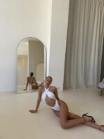 Женский Сдельный Белый Купальник с Переплетом и Открытой Спиной