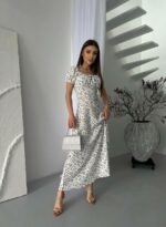 Женское Летнее Белое Платье Миди с Цветочным Принтом и Разрезом на Ноге