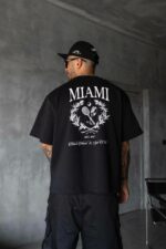 Мужская Черная Футболка Оверсайз с Принтом MIAMI на Спине
