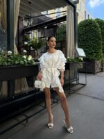 Женское Льняное Белое Платье Велин Мини с Декоративными Воланами и Поясом на Талии