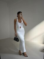 Женский Трикотажный Белый Костюм - Топ с Вырезами + Длинная Юбка