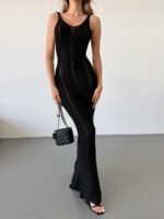 Женское Длинное Облегающее Вязаное Черное Платье Макси с Открытой Спиной