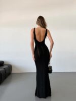 Женское Длинное Облегающее Вязаное Черное Платье Макси с Открытой Спиной
