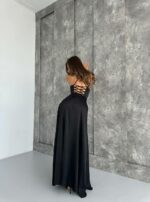 Женское Длинное Черное Платьес Разрезом на Ноге и Шнуровкой на Спине