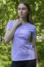 Женская Базовая Приталенная Сиреневая Футболка с Коротким Рукавом