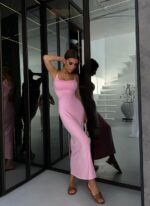 Женское Легкое Длинное Розовое Платье на Бретелях с Шнуровкой на Спине