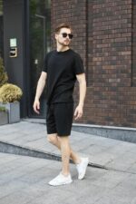 Мужская Базовая Летняя Черная Футболка с Круглым Вырезом