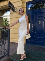 Женское Длинное Белое Платье Макси без Рукавов у Фактурную Полоску