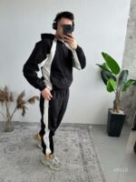 Мужской Легкий Свободный Черный Спортивный Костюм Плащевка на Молнии с Лампасами