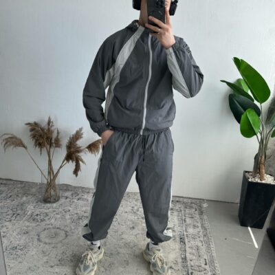 Мужской Легкий Свободный Графитовый Спортивный Костюм Плащевка на Молнии с Лампасами