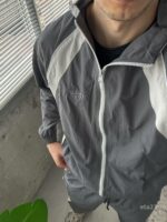 Мужской Легкий Свободный Графитовый Спортивный Костюм Плащевка на Молнии с Лампасами