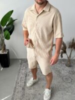 Мужской Свободный Летний Бежевый Костюм Рубашка Шорты в Рубчик