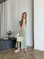 Женское Летнее Мятное Платье - Длинное из Фактурной Ткани с Разрезом Сбоку