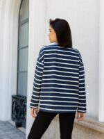 Женский Черный Лонгслив Оверсайз в Белую Полоску