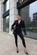 Женские Черные Леггинсы Микс с Фигурными Штрипками