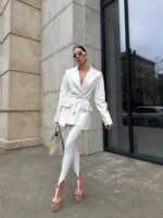 Женские Белые Леггинсы Микс с Фигурными Штрипками