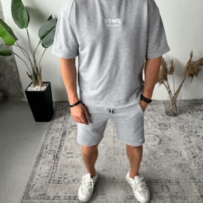 Мужской Летний Серый Меланж Костюм Футболка Шорты Свободного Кроя с Необработанными Краями