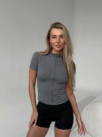 Женский Спортивный Графитовый Кроп Топ на Молнии с Короткими Рукавами