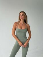 Женская Базовая Оливковая Майка на Тонких Бретелях с Чашечками