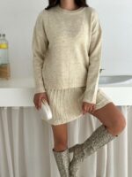 Женский Мягкий Трикотажный Бежевый Костюм (Кофта + Юбка)