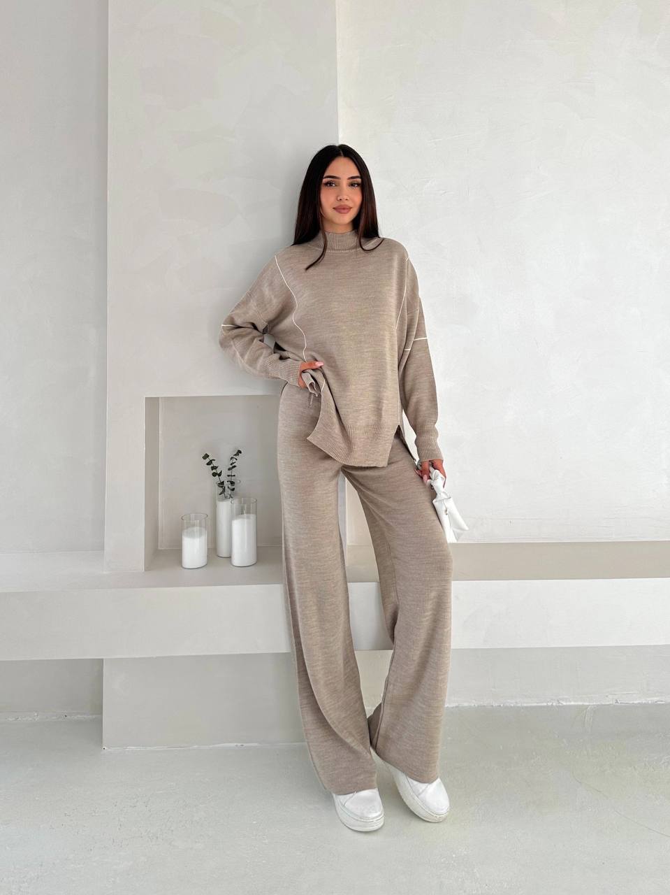 photo_2025-08-15_10-27-50 Женский Трикотажный Бежевый Костюм Двойка Оверсайз с Кантом - Свитер Свободного Кроя + Широкие Штаны