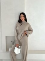 Женский Трикотажный Бежевый Костюм Двойка Оверсайз с Кантом - Свитер Свободного Кроя + Широкие Штаны