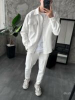 Мужской Плотный Свободный Белый Костюм с Накладными Карманами - Рубашка на Кнопках + Штаны со Стрелками