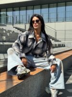 Женская Клетчатая Чорно-Серая Рубашка Оверсайз на Пуговицах