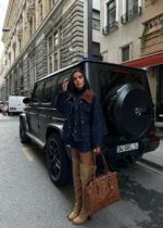Женская Темно-Синяя Джинсовка на Молнии Свободного Кроя с Коричневым Вельветовым Воротником